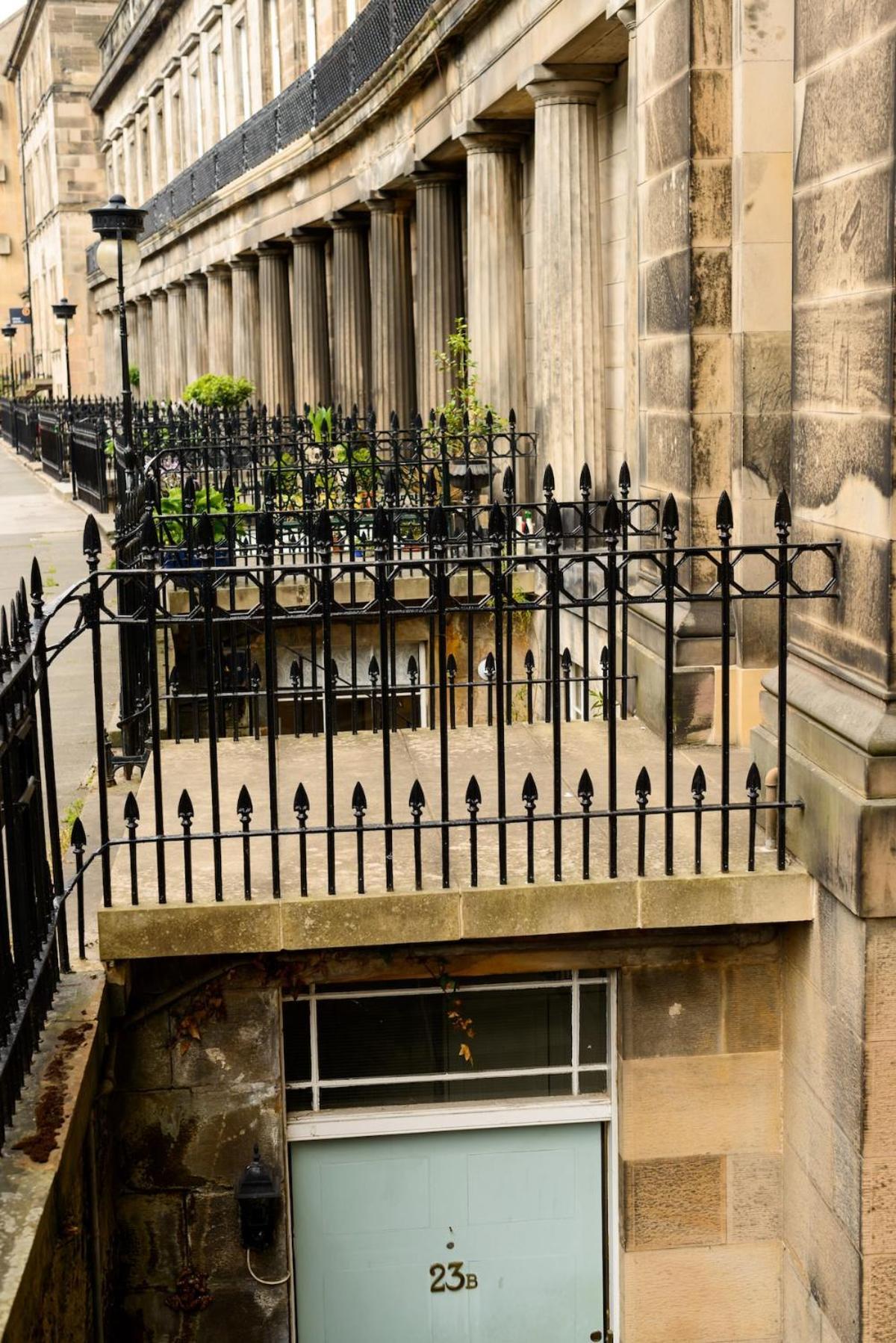 Beautiful Georgian 2 Bedroom Flat * Edinburgh